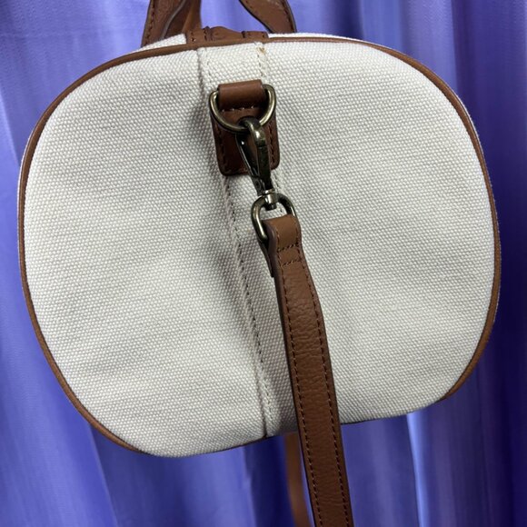 Armani Exchange Duffle Bag - Picture 4 of 7